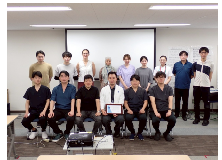 留学生の修了証授与を行いました