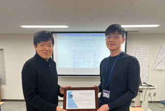 留学生の修了証授与を行いました